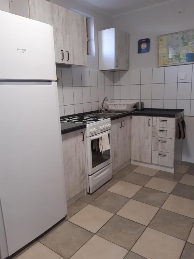 Nora Apartman Дьюла Экстерьер фото