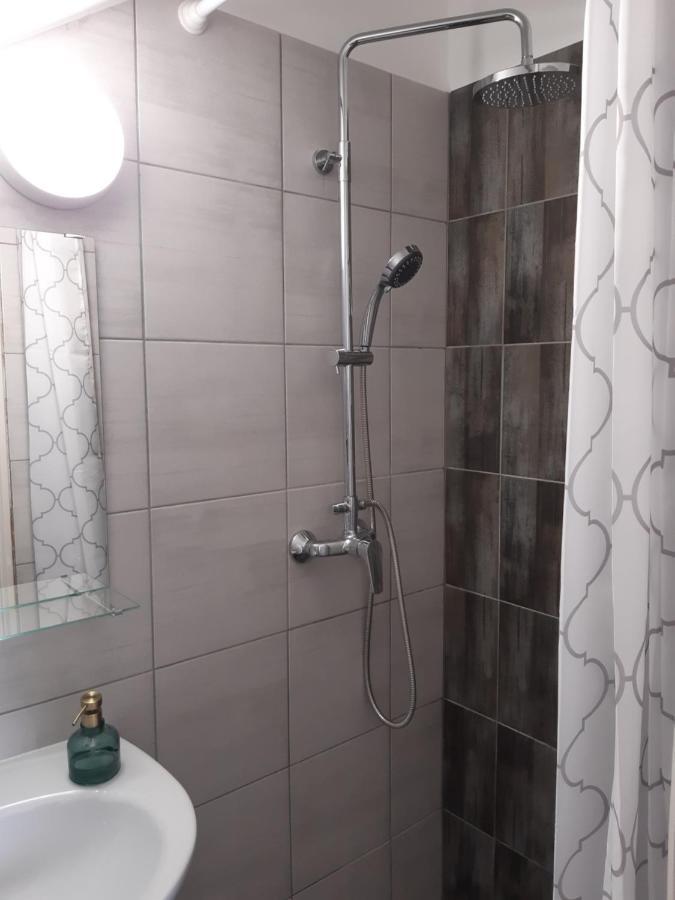 Nora Apartman Дьюла Экстерьер фото