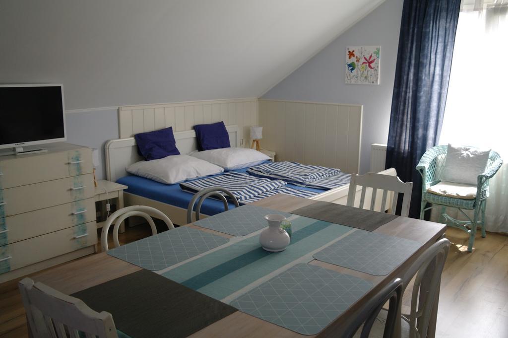 Nora Apartman Дьюла Экстерьер фото